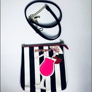 Betsy Johnson Crossbody Beach Scene Bag